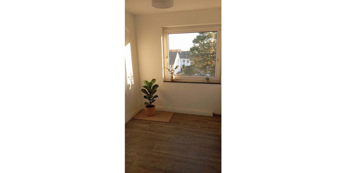 Etagenwohnung Gelsenkirchen Ückendorf - 4 Zimmer, 75 m&sup2;, 562&euro; | Angebot:25782969