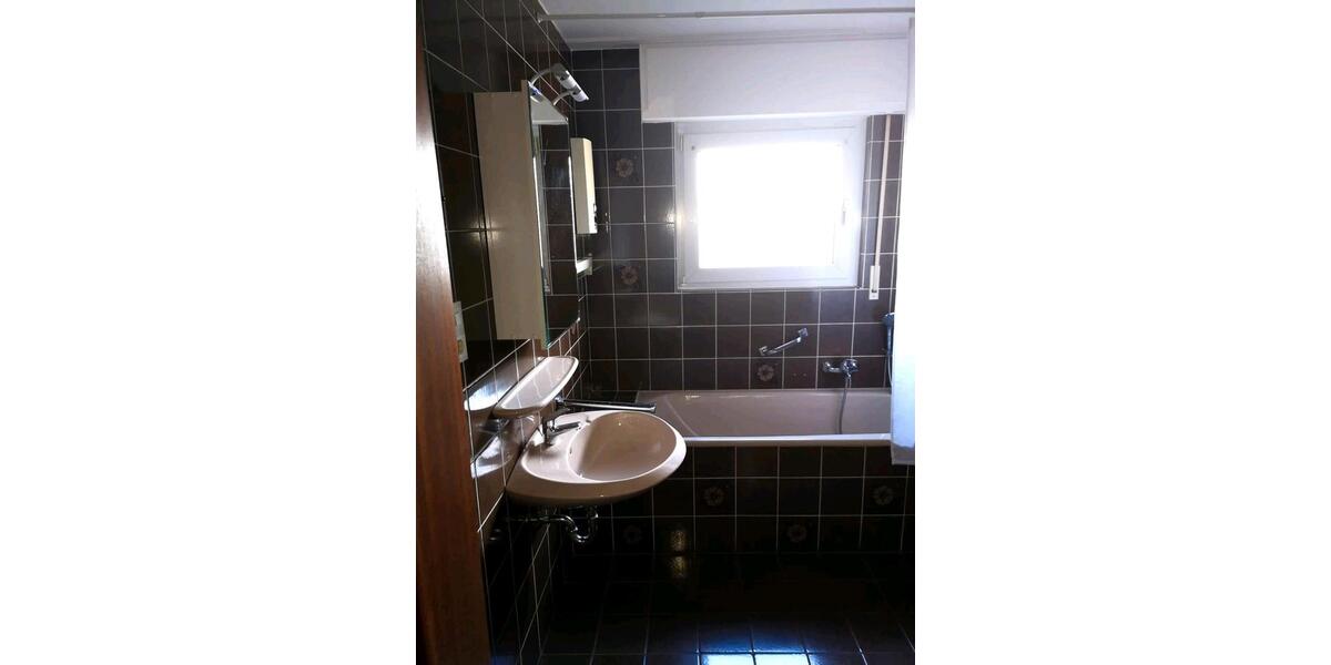 Etagenwohnung Mülheim an der Ruhr Menden-Holthausen - 2 Zimmer, 72 m&sup2;, 175.000&euro; | Angebot:25892529