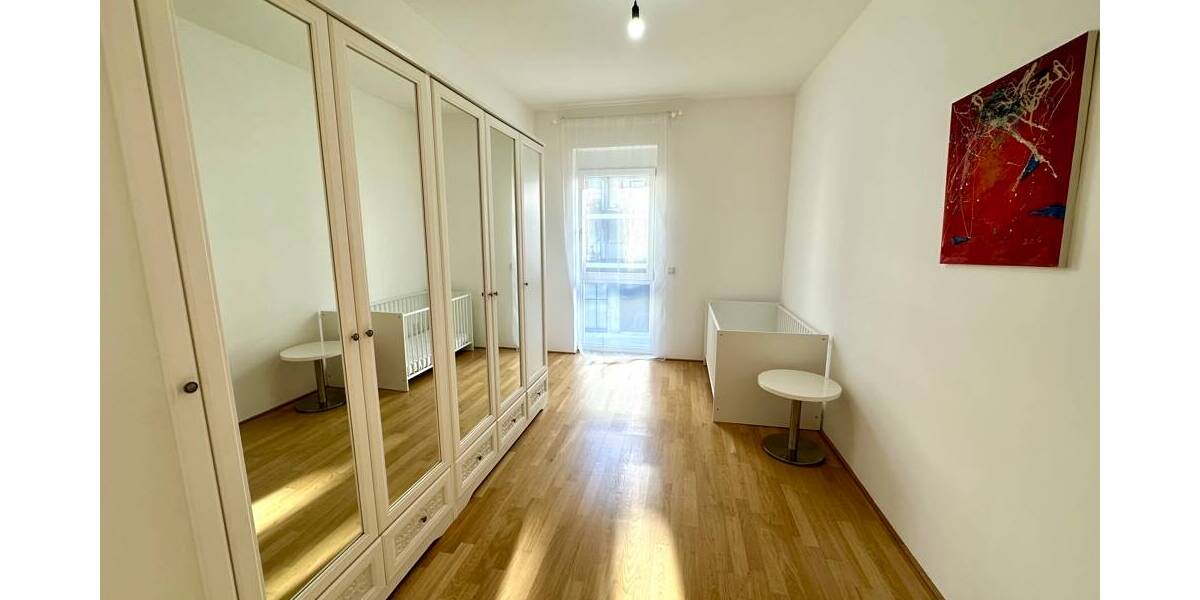 Etagenwohnung Mülheim Mitte - 4 Zimmer, 111 m&sup2;, 1.600&euro; | Angebot:25971060