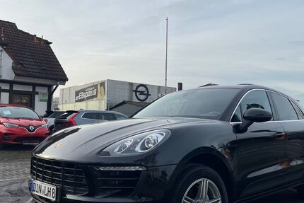 Porsche Macan 157.025 km 28.490 &euro; Dinslaken 46539