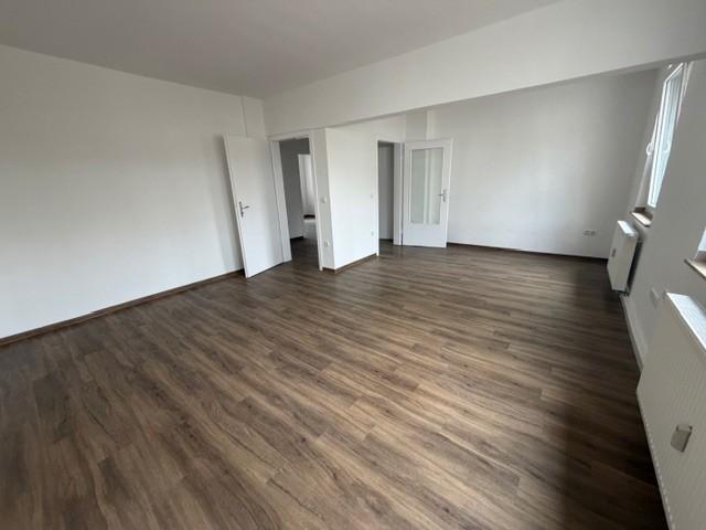 Etagenwohnung Essen Stadtbezirk VI - 2 Zimmer, 68 m&sup2;, 612&euro; | Angebot:25315345