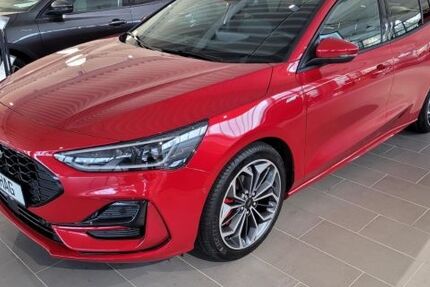 Ford Focus 29.900 km 22.880 &euro; Recklinghausen 45659