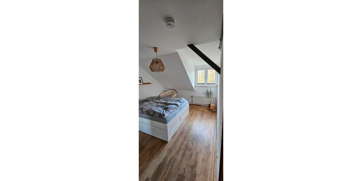 Dachgeschoßwohnung Bochum Altenbochum - 2.5 Zimmer, 60 m&sup2;, 605&euro; | Angebot:26022709
