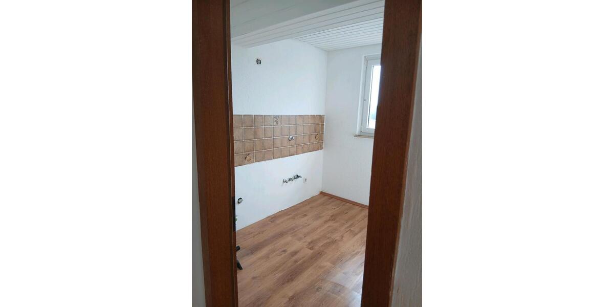 Dachgeschoßwohnung Gladbeck Alt-Rentfort - 3 Zimmer, 60 m&sup2;, 500&euro; | Angebot:27609211