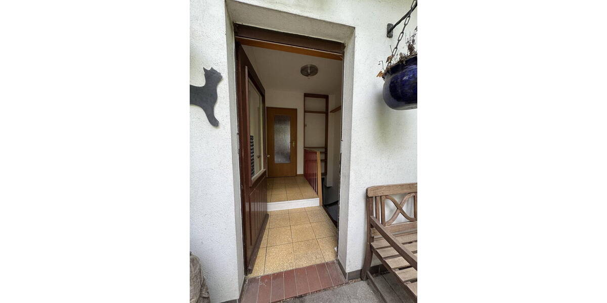 Einfamilienhaus Essen Bergerhausen - 8 Zimmer, 180 m&sup2;, 440.000&euro; | Angebot:26583846