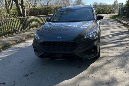 Ford Focus 89.499 km 12.999 &euro; Oberhausen 46145