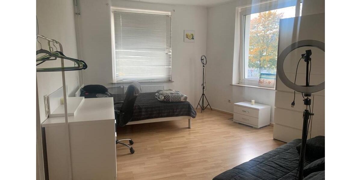 Mehrfamilienhaus, Wohnhaus Essen Huttrop - 31 Zimmer, 780 m&sup2;, 950.000&euro; | Angebot:25032990