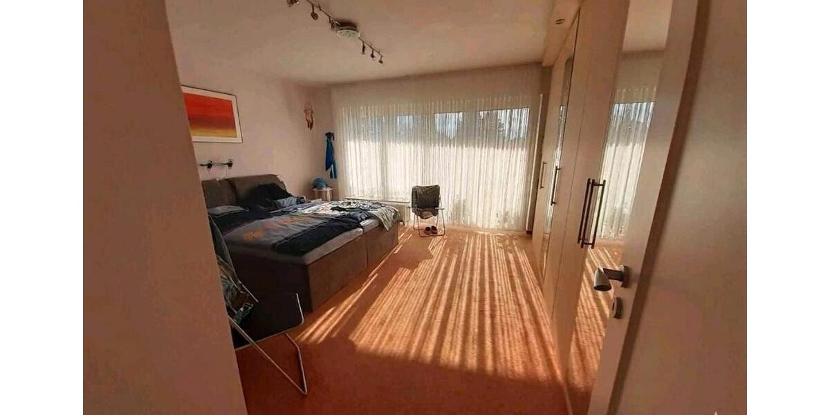 Etagenwohnung Essen Stadtbezirk III - 4 Zimmer, 113 m&sup2;, 1.200&euro; | Angebot:26632825
