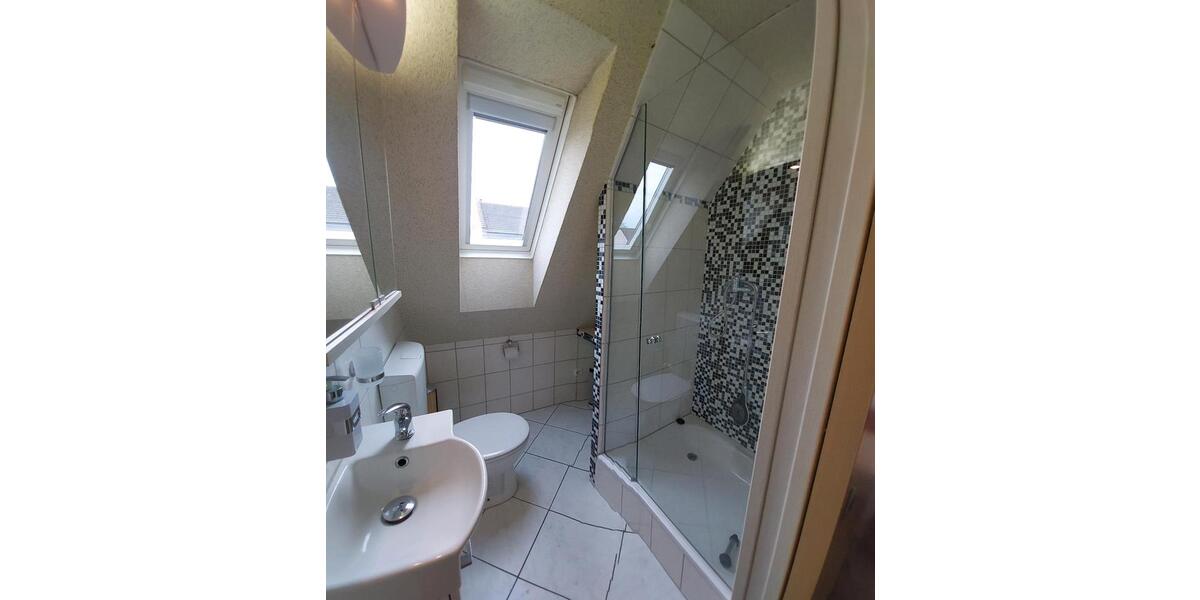 Dachgeschoßwohnung Essen Stadtbezirk IV - 1 Zimmer, 30 m&sup2;, 500&euro; | Angebot:25793348