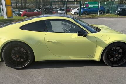 Porsche 992 6.500 km 179.780 &euro; Dinslaken 46537