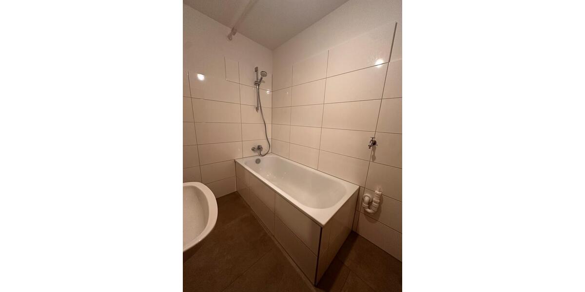 Erdgeschoßwohnung Velbert - 1 Zimmer, 35 m&sup2;, 360&euro; | Angebot:26265914