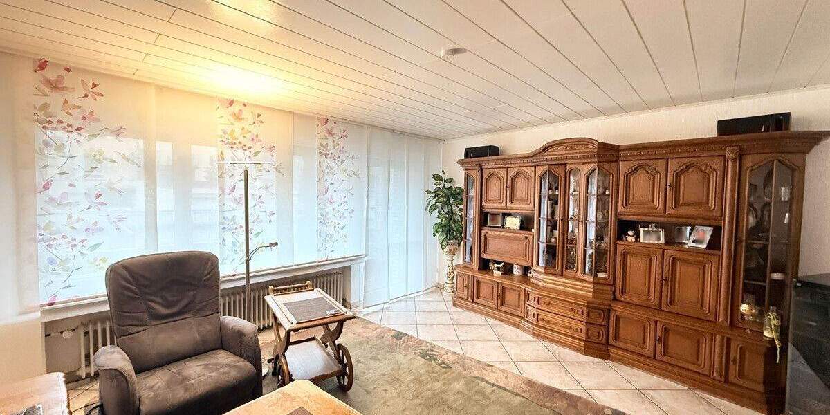 Etagenwohnung Dinslaken Innenstadt - 3 Zimmer, 75 m&sup2;, 209.000&euro; | Angebot:25684461