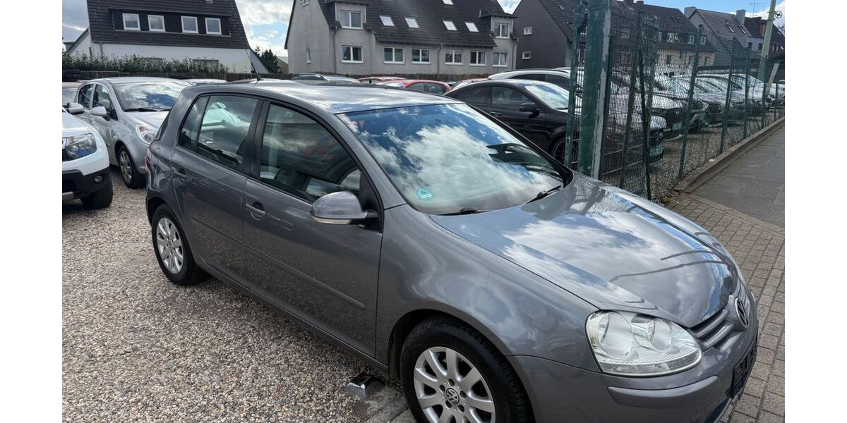 VW Golf 315.000 km 3.200 &euro; Essen 45355