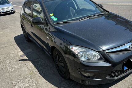 Hyundai i30 125.000 km 3.900 &euro; Bottrop 46238