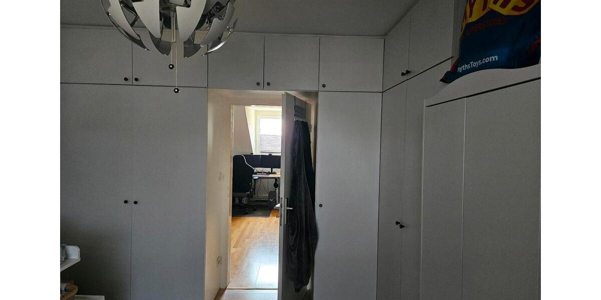 Dachgeschoßwohnung Gelsenkirchen Gelsenkirchen-Mitte - 2 Zimmer, 75 m&sup2;, 640&euro; | Angebot:26532677