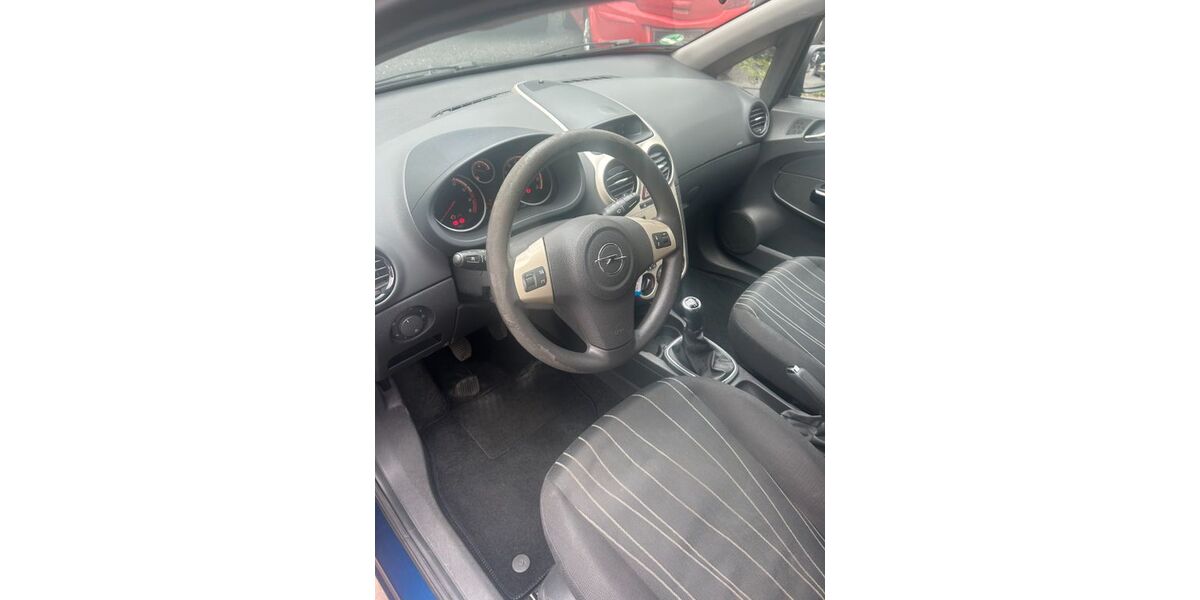 Opel Corsa 186.500 km 2.440 &euro; Dortmund 44388