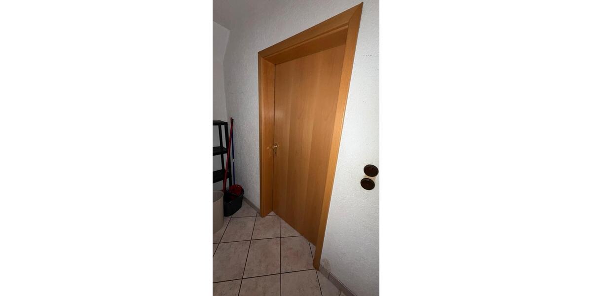 Dachgeschoßwohnung Oberhausen Schmachtendorf - 3.5 Zimmer, 95 m&sup2;, 1.200&euro; | Angebot:26603573
