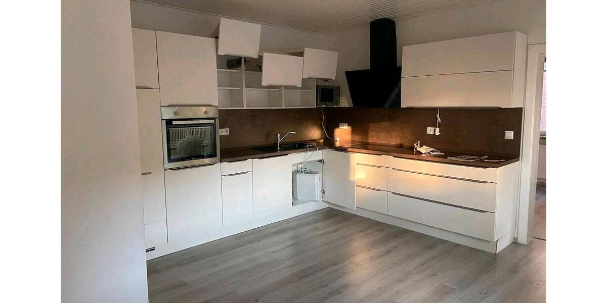 Erdgeschoßwohnung Gelsenkirchen Gelsenkirchen-Nord - 4 Zimmer, 107 m&sup2;, 1.250&euro; | Angebot:26051053