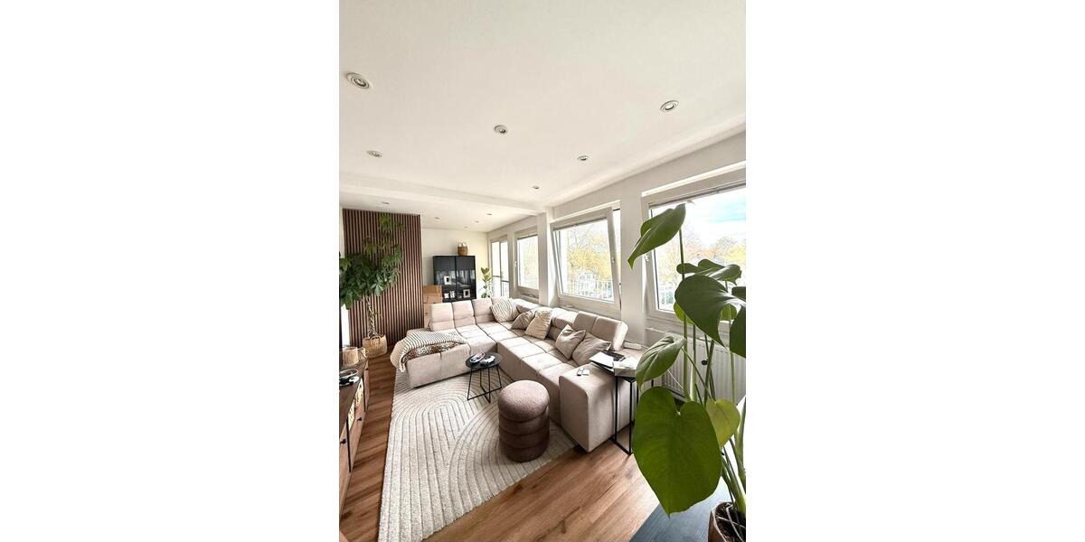 Etagenwohnung Mülheim an der Ruhr - 2.5 Zimmer, 70 m&sup2;, 1.200&euro; | Angebot:26051250