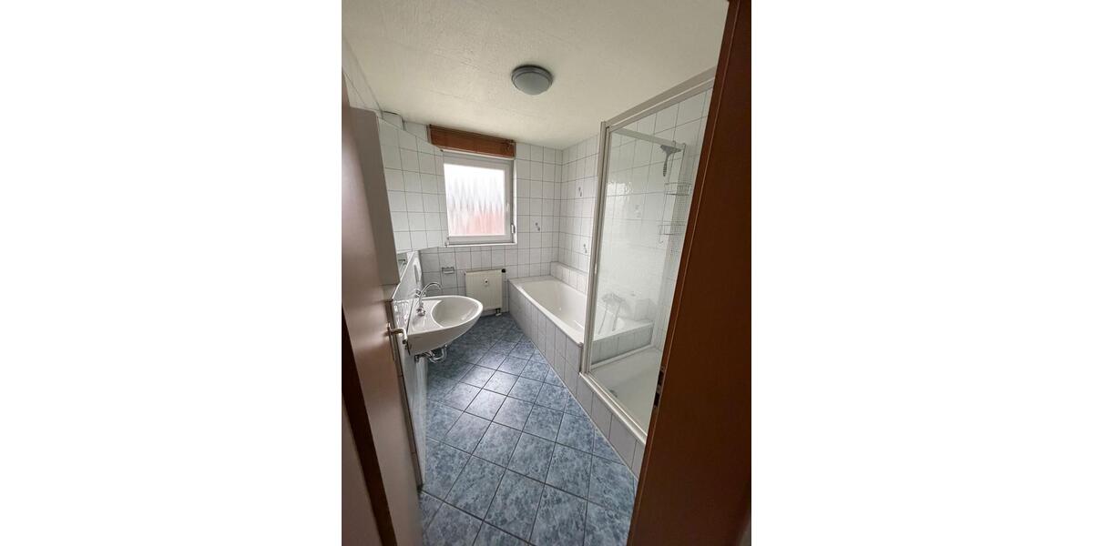 Etagenwohnung Dinslaken - 3.5 Zimmer, 79 m&sup2;, 1.100&euro; | Angebot:26023949