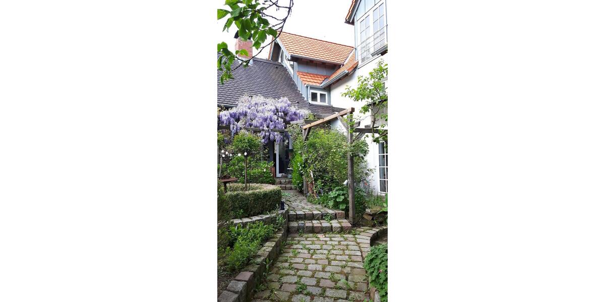 Einfamilienhaus Essen Stadtbezirk IX - 7 Zimmer, 210 m&sup2;, 2.415&euro; | Angebot:27615848