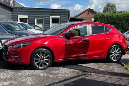 Mazda 3 166.000 km 12.999 &euro; Marl 45770