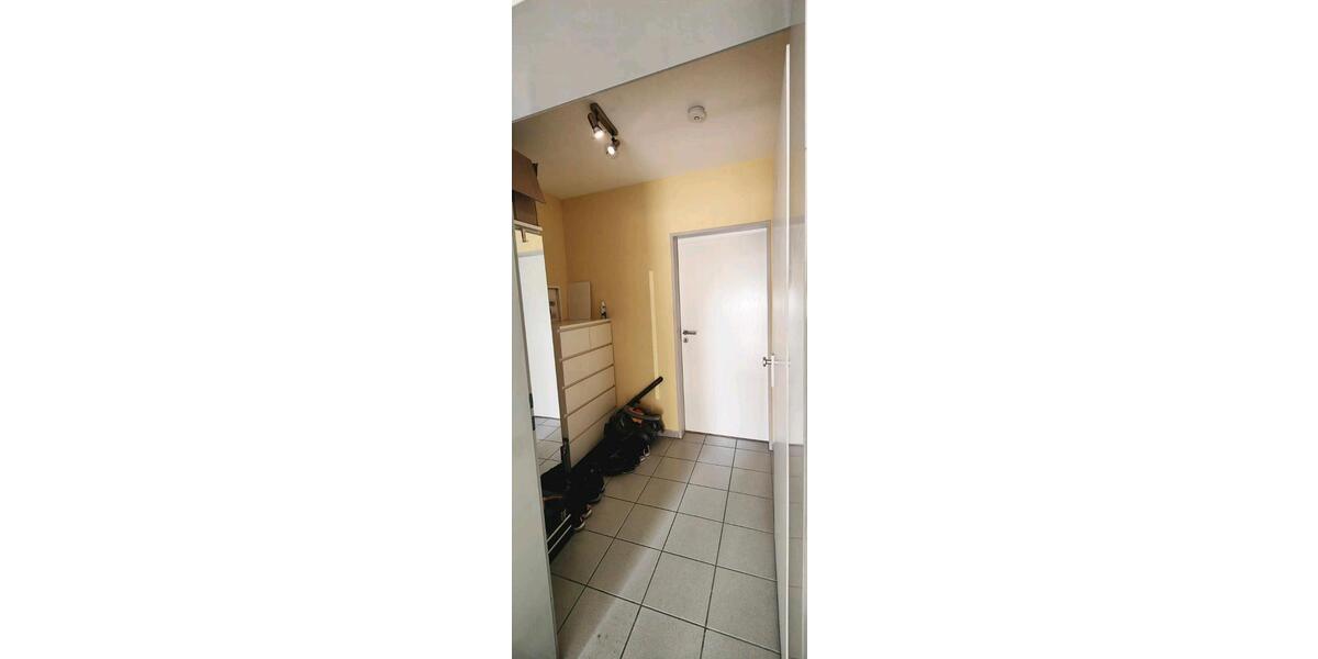 Erdgeschoßwohnung Essen Stadtbezirk IV - 1 Zimmer, 40 m&sup2;, 410&euro; | Angebot:26701765