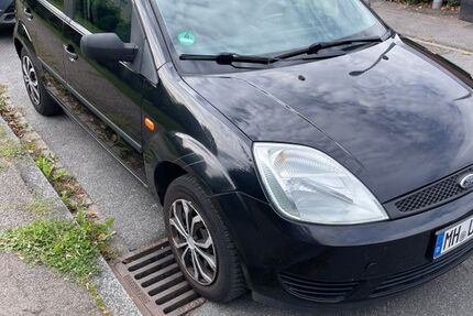 Ford Fiesta 135.754 km 1.950 &euro; Mülheim An Der Ruhr 45472