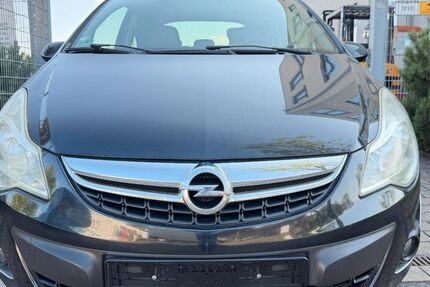 Opel Corsa 175.657 km 2.799 &euro; Oberhausen 46047