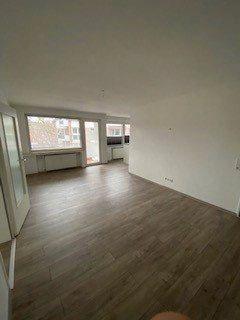 Etagenwohnung Dinslaken Hiesfeld - 3.5 Zimmer, 74 m&sup2;, 703&euro; | Angebot:25988639