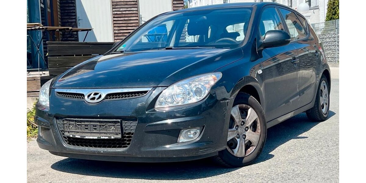 Hyundai i30 206.632 km 666 &euro; Gelsenkirchen 45884