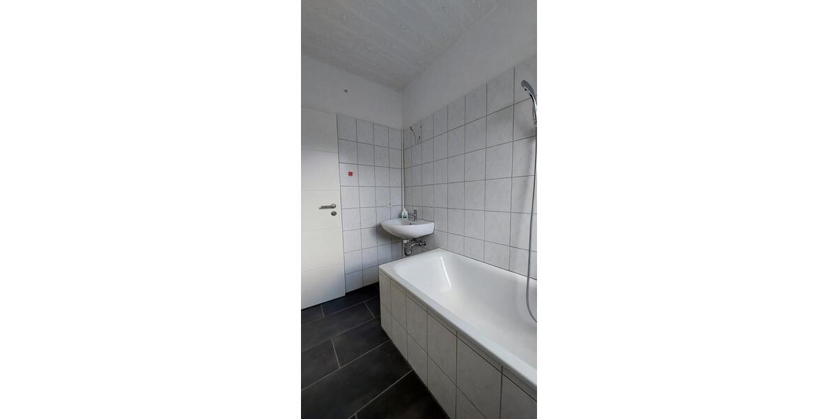 Etagenwohnung Witten - 1 Zimmer, 69 m&sup2;, 650&euro; | Angebot:26399076