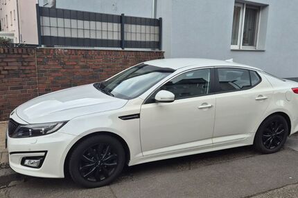 Kia Optima 88.000 km 10.000 &euro; Oberhausen 46047