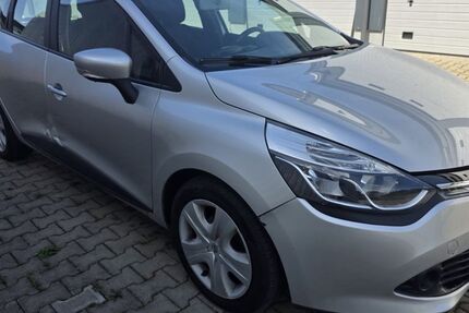 Renault Clio 220.000 km 2.300 &euro; Dortmund 44339