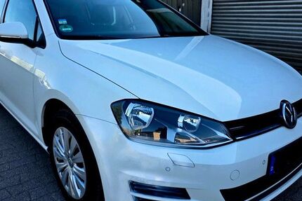 VW Golf 249.000 km 5.890 &euro; Oberhausen 46149