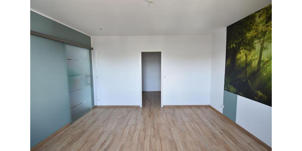 Etagenwohnung Essen Stadtbezirk VI - 4 Zimmer, 145 m&sup2;, 1.450&euro; | Angebot:22040281