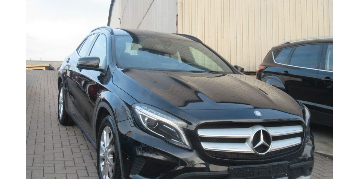 Mercedes-Benz GLA 220 112.463 km 17.490 &euro; Herne 44653
