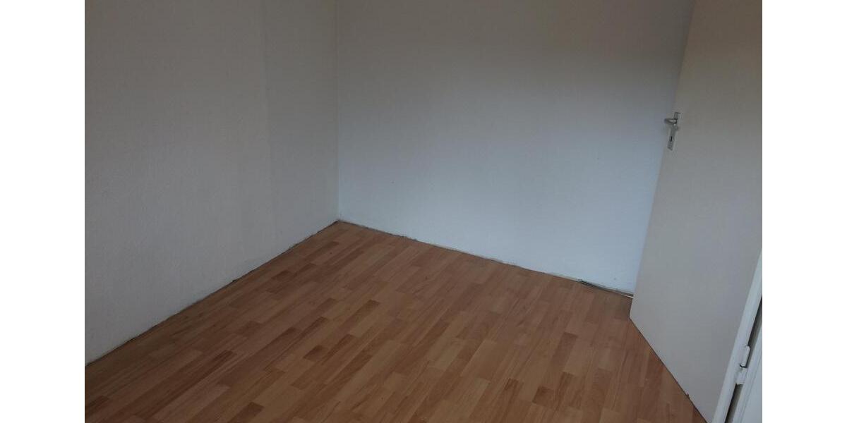 Dachgeschoßwohnung Gelsenkirchen Gelsenkirchen-Mitte - 4 Zimmer, 52 m&sup2;, 65.000&euro; | Angebot:27623600