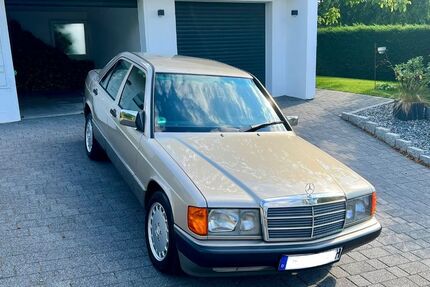 Mercedes-Benz 190 255.000 km 6.400 &euro; Velbert 42549