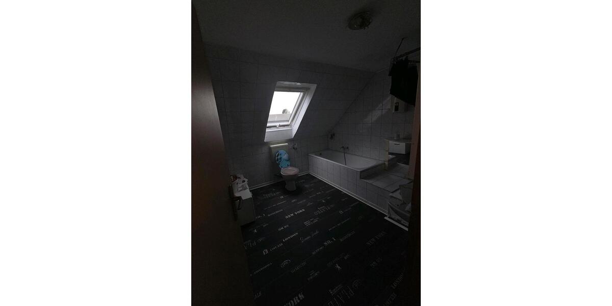 Dachgeschoßwohnung Gelsenkirchen Gelsenkirchen-West - 5 Zimmer, 92 m&sup2;, 850&euro; | Angebot:26494656