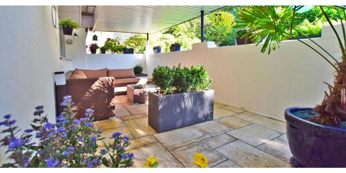 Etagenwohnung Essen Schuir - 2 Zimmer, 95 m&sup2;, 1.150&euro; | Angebot:26228920