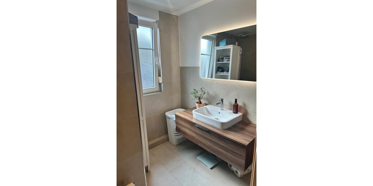 Doppelhaushälfte Gelsenkirchen Rotthausen - 5 Zimmer, 122 m&sup2;, 1.690&euro; | Angebot:25961566