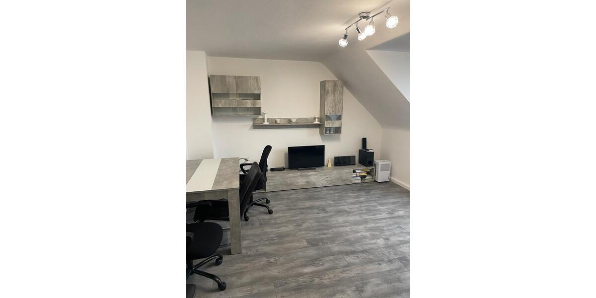 Dachgeschoßwohnung Essen Stadtbezirk V - 2 Zimmer, 50 m&sup2;, 550&euro; | Angebot:25298972