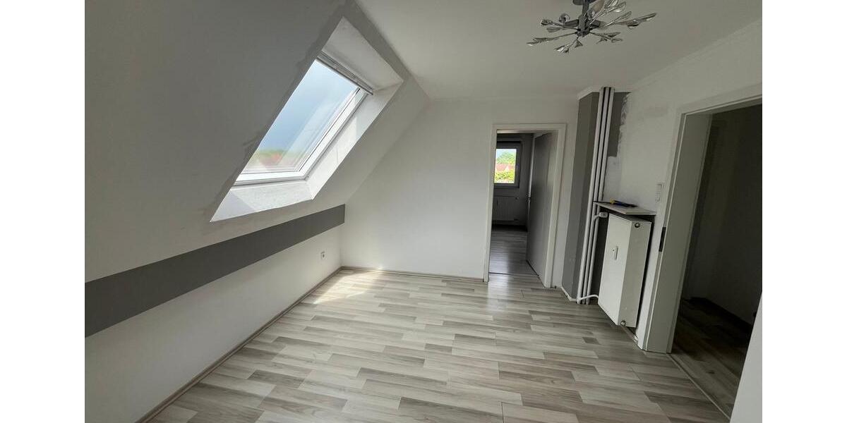 Dachgeschoßwohnung Marl Alt-Marl - 3.5 Zimmer, 65 m&sup2;, 850&euro; | Angebot:26563182
