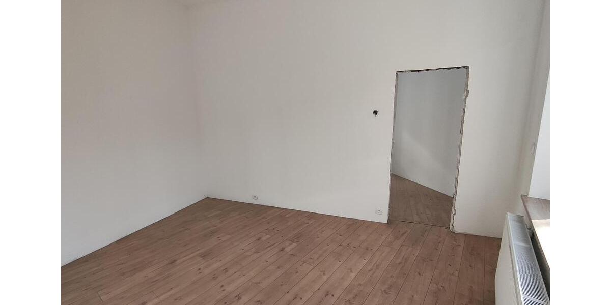 Erdgeschoßwohnung Essen Stadtbezirk VII - 4.5 Zimmer, 165 m&sup2;, 1.600&euro; | Angebot:25757008