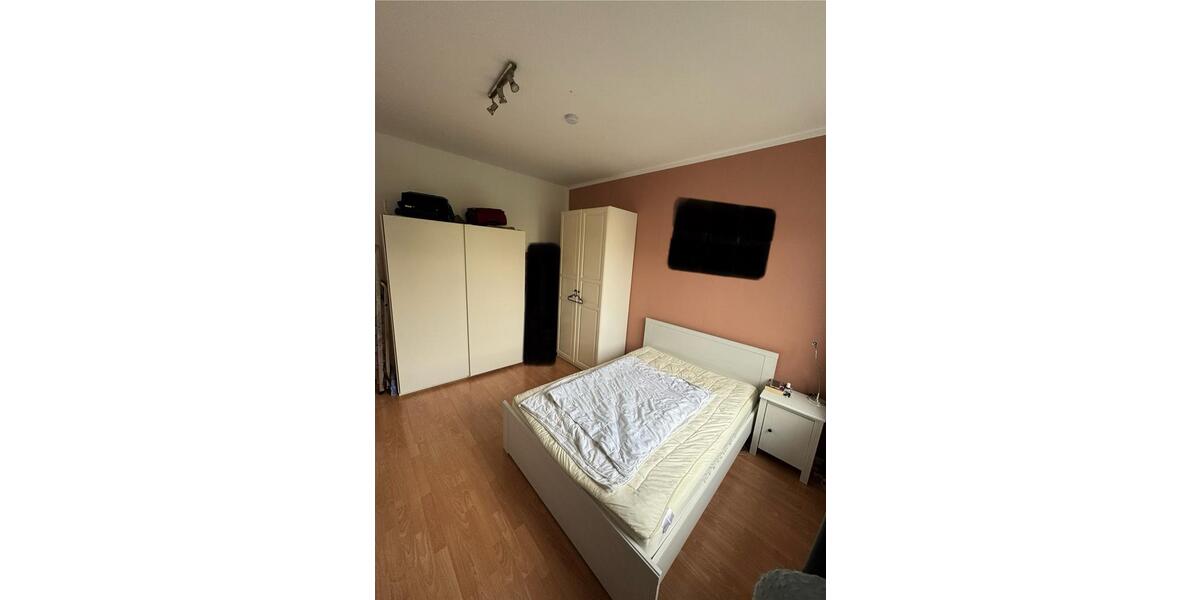 Etagenwohnung Essen Stadtbezirk VI - 2 Zimmer, 50 m&sup2;, 700&euro; | Angebot:25637304
