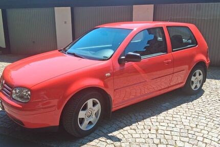 VW Golf 218.500 km 2.498 &euro; Dortmund 44388