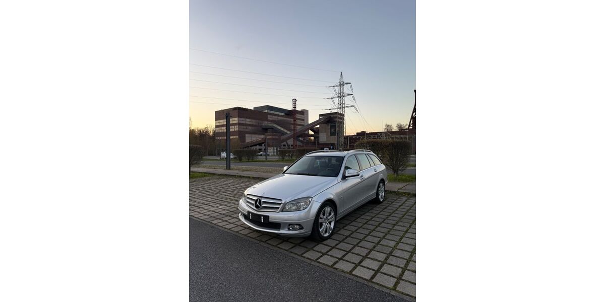Mercedes-Benz C 220 295.000 km 4.000 &euro; Essen 45147