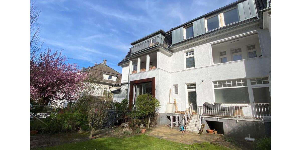 Erdgeschoßwohnung Essen Stadtbezirk II - 1 Zimmer, 98 m&sup2;, 750&euro; | Angebot:26681792