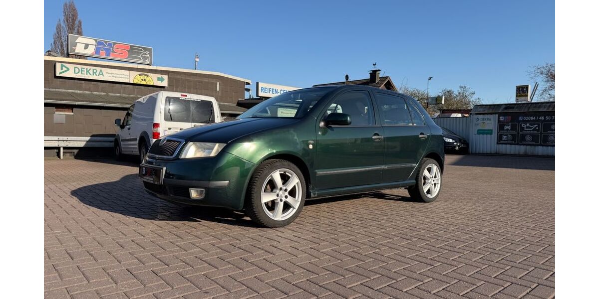 Skoda Fabia 94.250 km 4.750 &euro; Dinslaken 46537